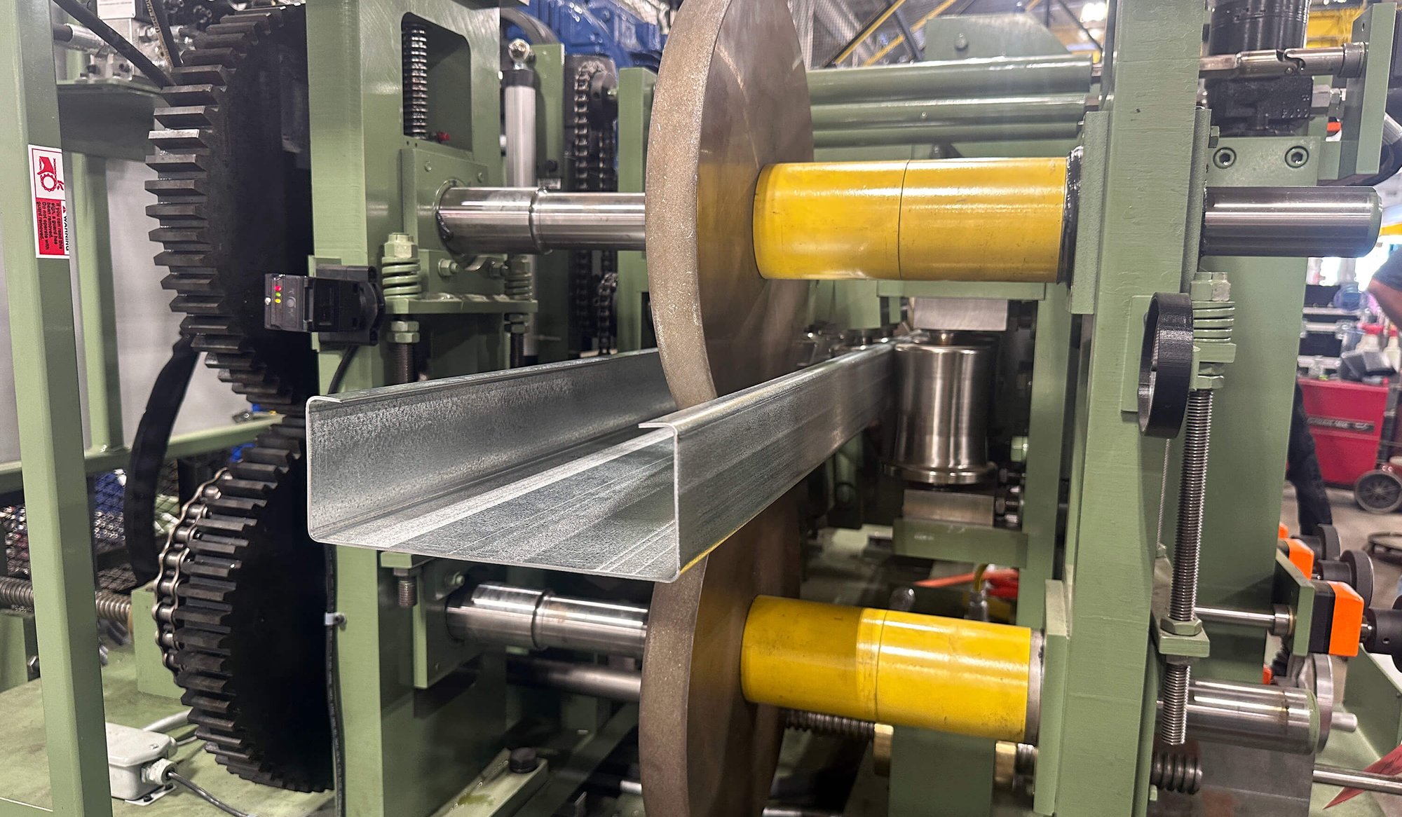 Rollforming Bradbury Purlin (1)